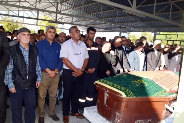 Aliağa'daki Patlamada Vefat Eden Karademir Son Yolculuğuna Uğurlandı