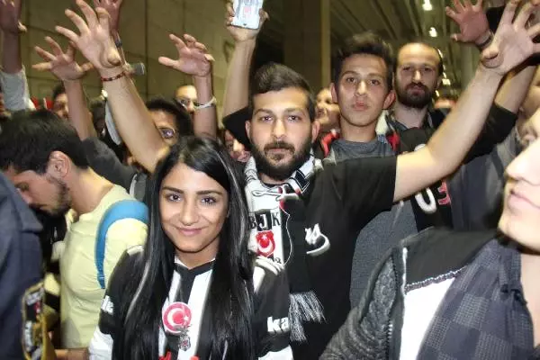 Beşiktaş, Ankara'da Coşkuyla Karşılandı