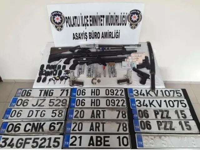 Ankara'da Oto Dolandırıcılarına Operasyon: 15 Kişi Tutuklandı