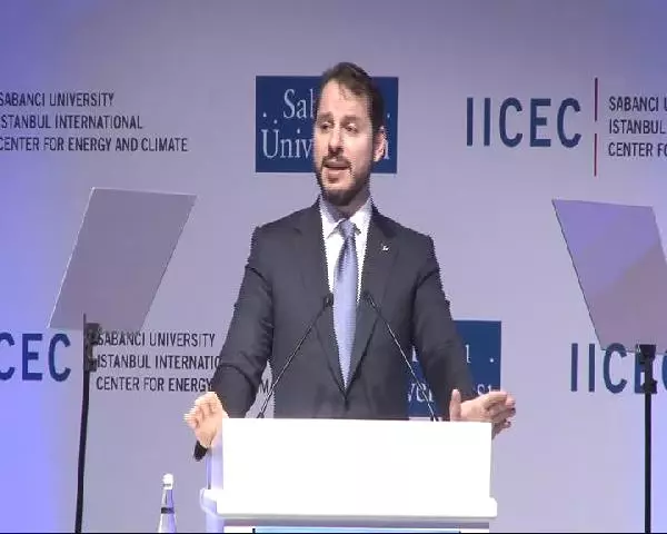Enerji Bakanı Albayrak: Türkiye Kişi Başı Emisyonun En Düşük Olduğu Ülkelerden Bir Tanesi...