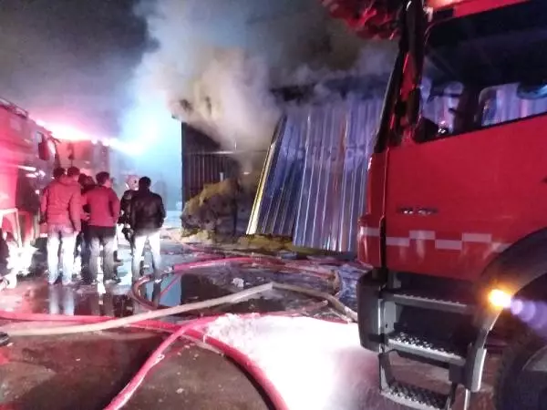 İnegöl'de Döşemecide Korkutan Yangın