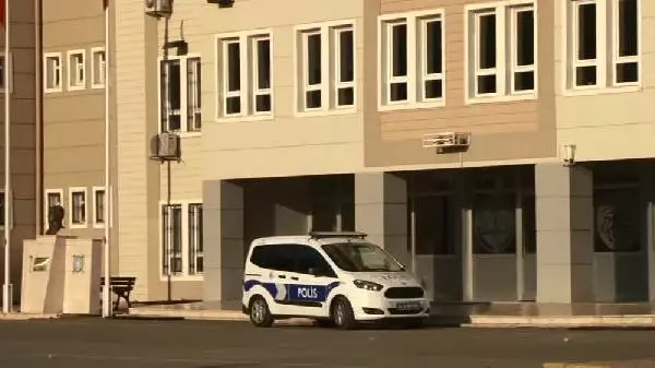 Pendik'te Silahlı Saldırı; 1 Kız Öğrenci Hayatını Kaybetti (2)
