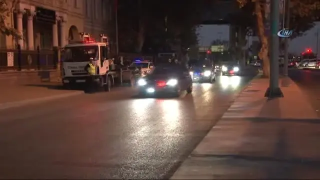 İstanbul'un Çiçeği Burnunda Başkanı Mevlüt Uysal, İlk Nikahını Kıydı! İstanbul'un Çiçeği Burnunda Başkanı Mevlüt Uysal, İlk Nikahını Kıydı!