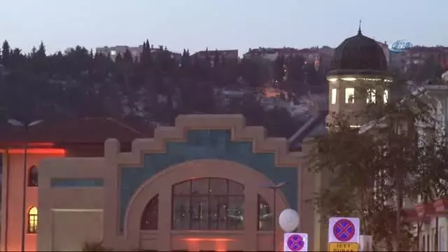 İstanbul'un Çiçeği Burnunda Başkanı Mevlüt Uysal, İlk Nikahını Kıydı! İstanbul'un Çiçeği Burnunda Başkanı Mevlüt Uysal, İlk Nikahını Kıydı!