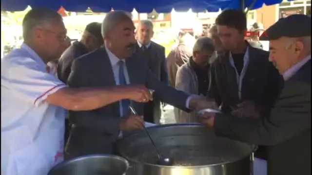 Şereflikoçhisar'da 2 Bin Kişilik Aşure Dağıtıldı
