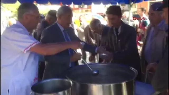 Şereflikoçhisar'da 2 Bin Kişilik Aşure Dağıtıldı