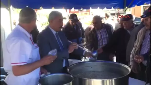 Şereflikoçhisar'da 2 Bin Kişilik Aşure Dağıtıldı