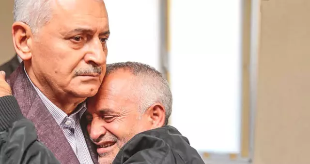 Başbakan Yıldırım'dan Helin Palandöken'in Babasına Taziye Ziyareti
