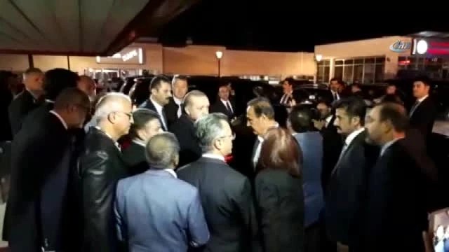 Cumhurbaşkanı Erdoğan, Deniz Baykal'ı Hastanede Ziyaret Etti Haberler