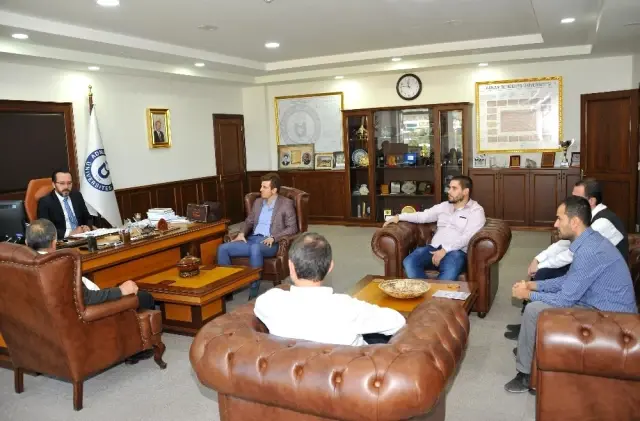 Aydın'daki Özel Yurt Sahiplerinden Adü Rektörü Bircan'a Ziyaret