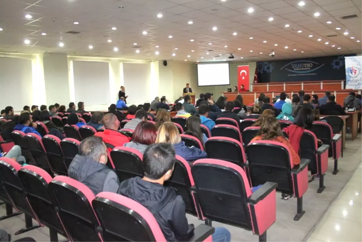 Van'da Okul Sporları Değerlendirme Toplantısı