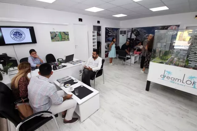 Dream Loft Miami İçin Sıraya Girdiler Dream Loft Miami İçin Sıraya Girdiler