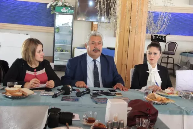 Edirne'de 427 Bin 880 Dekar Arazi Sulamaya Açıldı Edirne'de 427 Bin 880 Dekar Arazi Sulamaya Açıldı