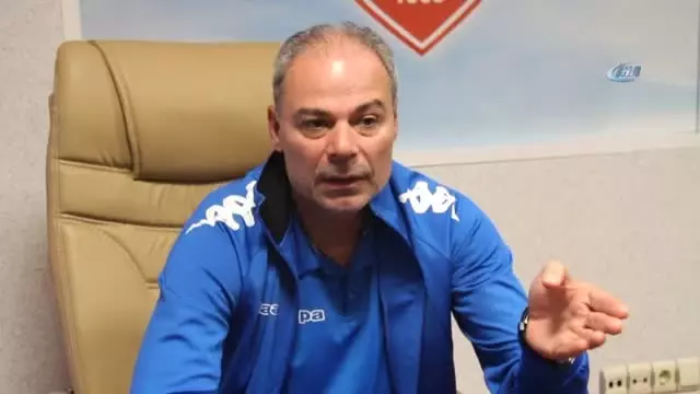 Engin İpekoğlu: 'Genç Futbolcular İse 'Antrenman Bitse de Gitsek' Havasındalar' Engin İpekoğlu: 'Genç Futbolcular İse 'Antrenman Bitse de Gitsek' Havasındalar'