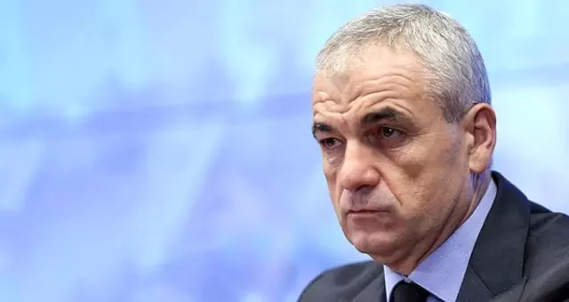 Trabzonsporlu Yönetici, Rıza Çalımbay'ın Gelmesinin Ardından İstifa Etti