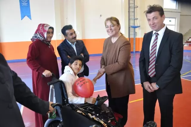 Bulanık İlçesinde 40 Bedensel Engelli Vatandaşa Akülü Sandalye Hediye Edildi Bulanık İlçesinde 40 Bedensel Engelli Vatandaşa Akülü Sandalye Hediye Edildi