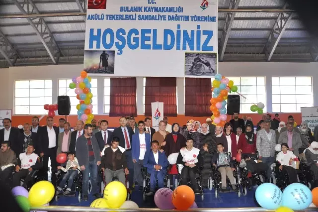 Bulanık İlçesinde 40 Bedensel Engelli Vatandaşa Akülü Sandalye Hediye Edildi Bulanık İlçesinde 40 Bedensel Engelli Vatandaşa Akülü Sandalye Hediye Edildi