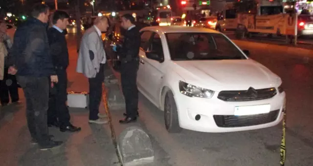 Üsküdar Sahilinde Aracının İçinde Çay İçerken Fenalaşan Sürücü Öldü!