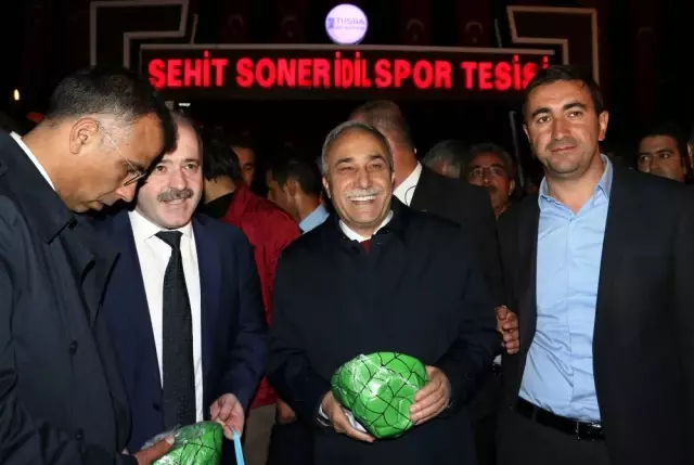 Bakan Fakıbaba: 'Birbirimize Sahip Çıkalım' Bakan Fakıbaba: 'Birbirimize Sahip Çıkalım'