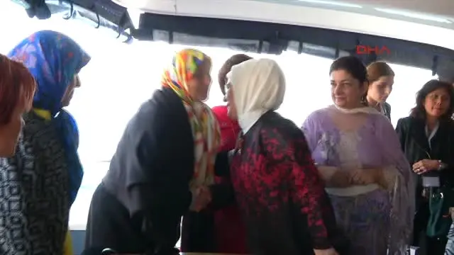 Emine Erdoğan, D-8 Zirvesine Gelen Liderlerin Eşlerini Konuk Etti Emine Erdoğan, D-8 Zirvesine Gelen Liderlerin Eşlerini Konuk Etti