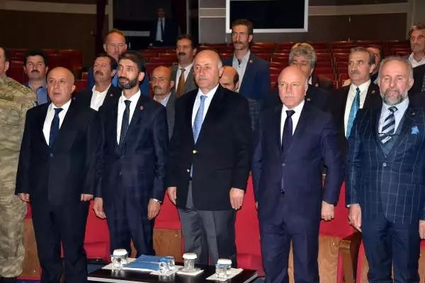 Eruzurum Valisi de Muhtarlarla Kerkük Türküsüyle Buluştu Eruzurum Valisi de Muhtarlarla Kerkük Türküsüyle Buluştu