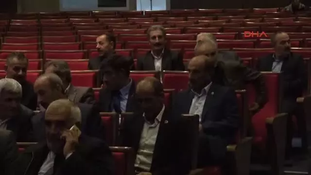 Erzurum Valisi de Muhtarlarla Kerkük Türküsüyle Buluştu Erzurum Valisi de Muhtarlarla Kerkük Türküsüyle Buluştu