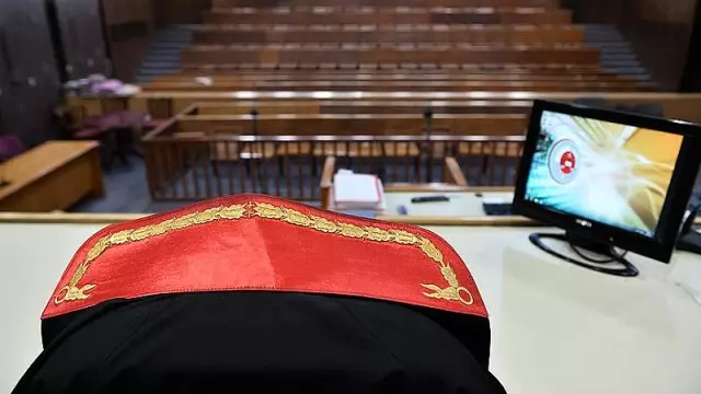 Öğrencisine Cinsel İstismarda Bulunan Öğretmenden Skandal Savunma: Yetişkin İnsan Gibiydi