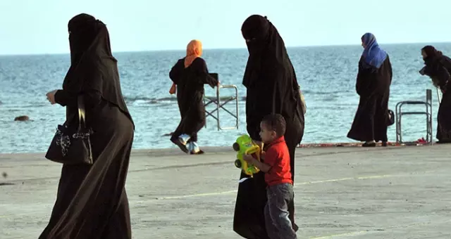Suudi Din Adamından Skandal Yorum: Tecavüz Olaylarının Nedeni Kadınlardır