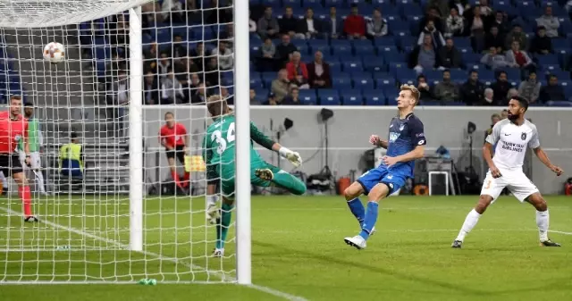 UEFA Avrupa Ligi: Hoffenheim: 3 - Medipol Başakşehir: 1 (Maç Sonucu) UEFA Avrupa Ligi: Hoffenheim: 3 - Medipol Başakşehir: 1 (Maç Sonucu)