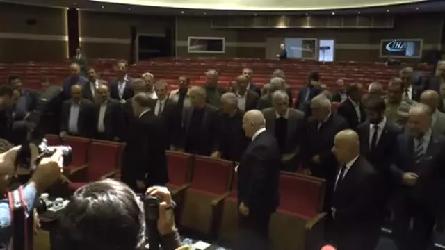 Vali Azizoğlu, Muhtarlarla 'Kerkük Türküsü'yle Buluştu Vali Azizoğlu, Muhtarlarla 'Kerkük Türküsü'yle Buluştu