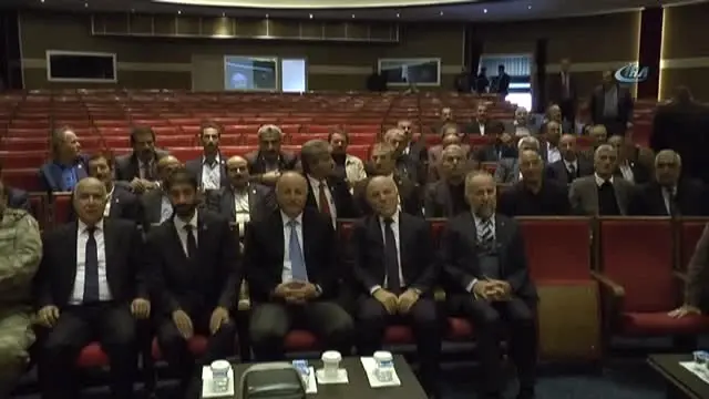 Vali Azizoğlu, Muhtarlarla 'Kerkük Türküsü'yle Buluştu Vali Azizoğlu, Muhtarlarla 'Kerkük Türküsü'yle Buluştu
