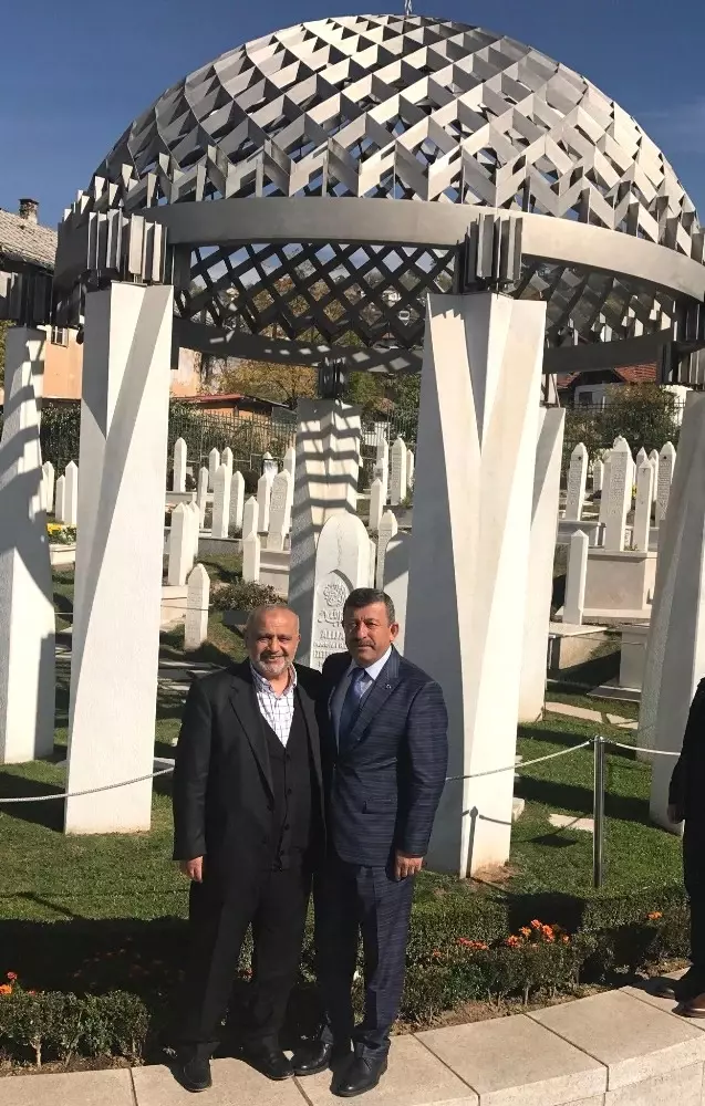 Başkan Karabacak, İzzetbegoviç'in Anma Törenine Katıldı Başkan Karabacak, İzzetbegoviç'in Anma Törenine Katıldı