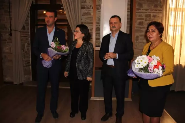Chp, Şehzadeler'in Muhtarlarını Ağırladı Chp, Şehzadeler'in Muhtarlarını Ağırladı