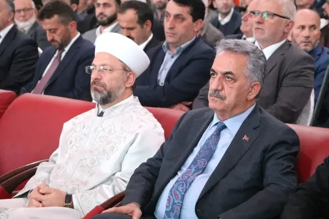 Diyanet İşleri Başkanı Erbaş: 'Bugün Dünyamızın Hangi Meselesini Çözmek İstersek Mutlaka Kur'an'ın... Diyanet İşleri Başkanı Erbaş: 'Bugün Dünyamızın Hangi Meselesini Çözmek İstersek Mutlaka Kur'an'ın...