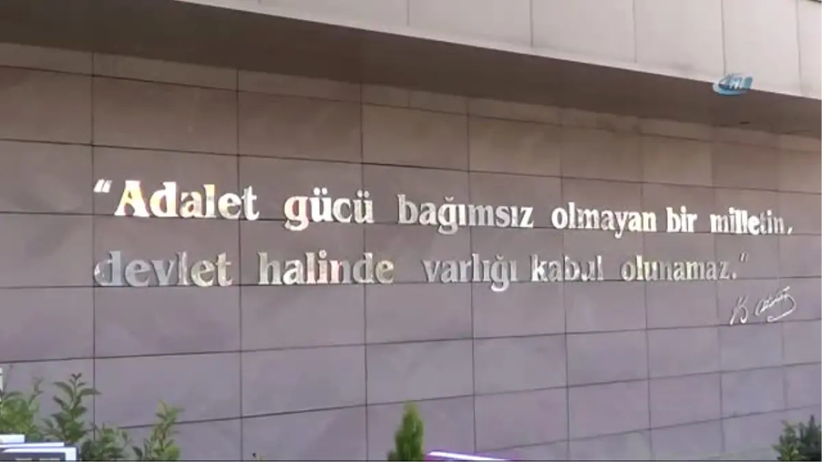 Türk Hukukunda Güncel Gelişmeler' Konulu Sempozyum Başladı