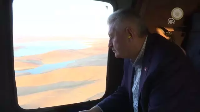 Başbakan, 'Hep İçimde Ukde Kalmıştı' Dediği Ağın Köprüsünden Makam Aracıyla Geçti Başbakan, 'Hep İçimde Ukde Kalmıştı' Dediği Ağın Köprüsünden Makam Aracıyla Geçti