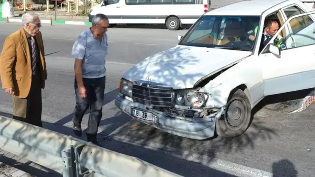 Eşref Kolçak'ın Yaptığı Kaza, Trafikte 'Yaş Sınırı' Tartışmalarını Başlattı