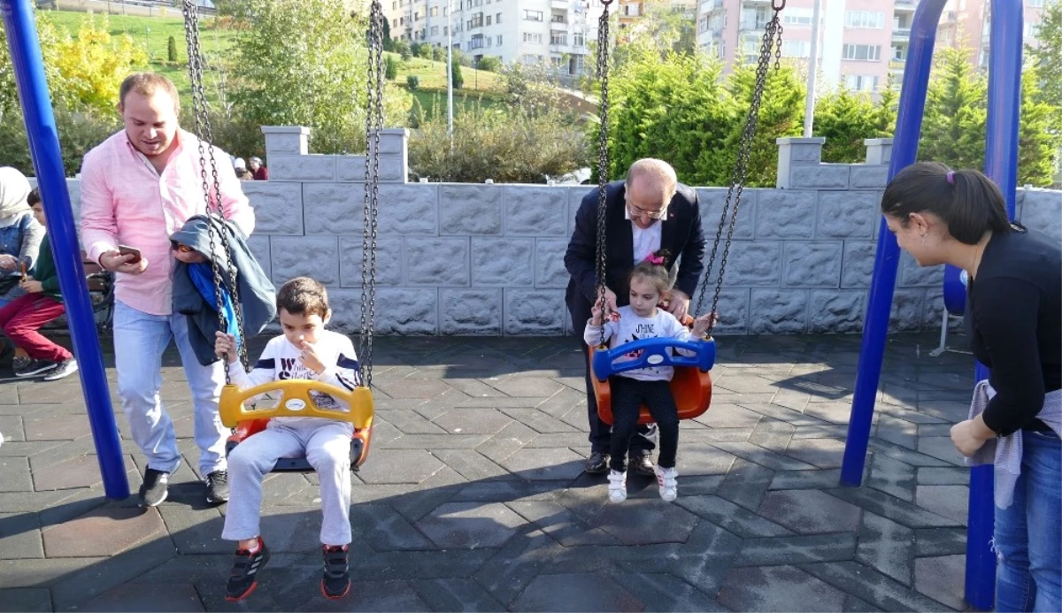 Gümrükçüoğlu Hafta Sonunu Çocuklarla Geçirdi Haber