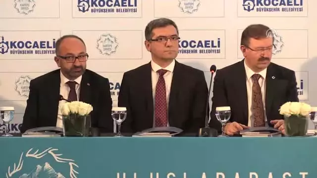 Kartepe Zirvesi'ne Doğru Kartepe Zirvesi'ne Doğru