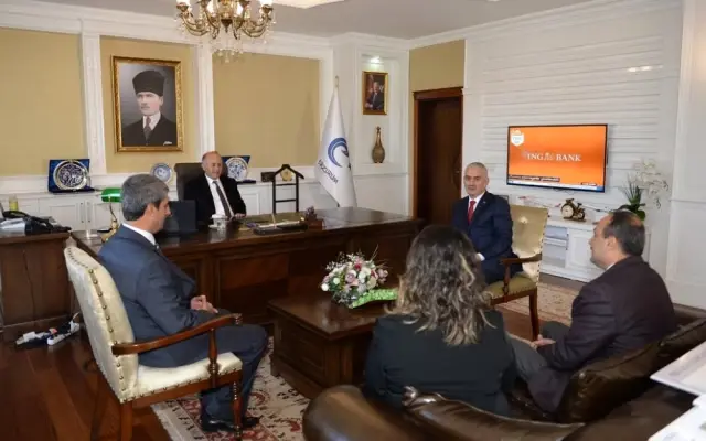 Posta Teşkilatından Vali Azizoğlu'na Ziyaret Posta Teşkilatından Vali Azizoğlu'na Ziyaret