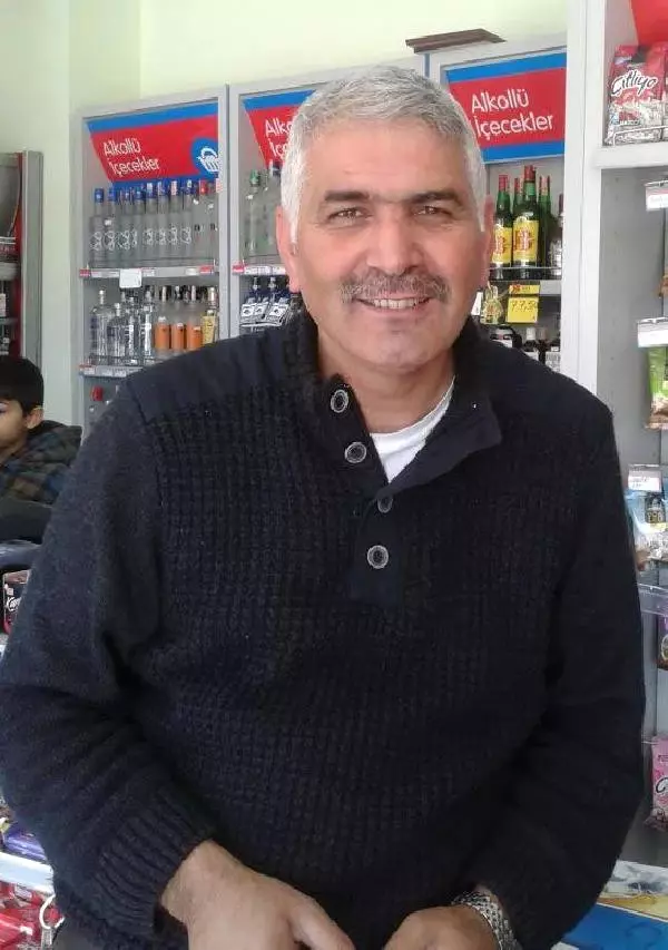 Rızası Alınmadan Kızı Evlendirilince Sosyal Medyadan Canlı Yayın Yapıp İntihar Etti