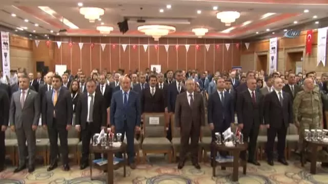 Van'da 'Deprem Gerçeğine Karşı Geç Olmadan Kentsel Dönüşüm' Çalıştayı Van'da 'Deprem Gerçeğine Karşı Geç Olmadan Kentsel Dönüşüm' Çalıştayı