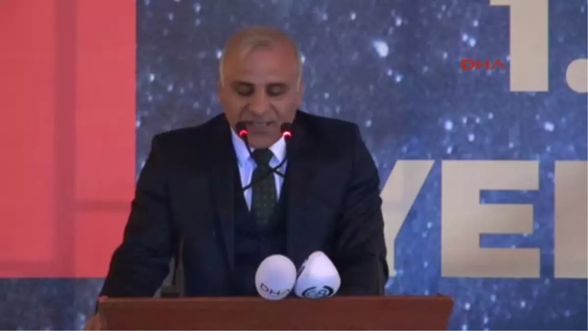 Van Depreminin Yıl Dönümünde 'Van Ekonomi Zirvesi' Yapıldı