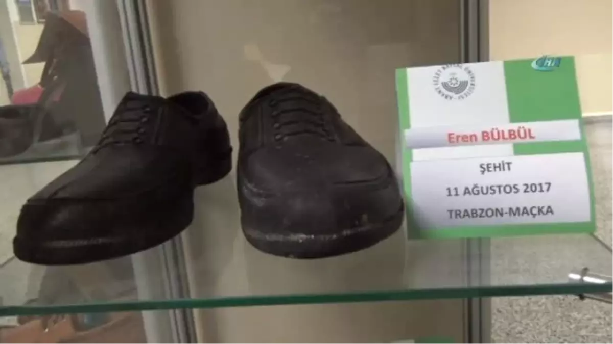 15 Yaşındaki Şehit Eren'in Kara Lastikleri 'Yaşayan Ayakkabı Müzesi'nde