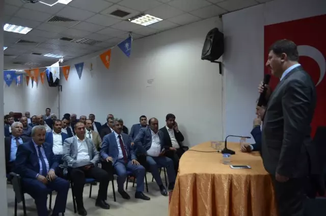 AK Parti İstişare Toplantısı Yapıldı AK Parti İstişare Toplantısı Yapıldı