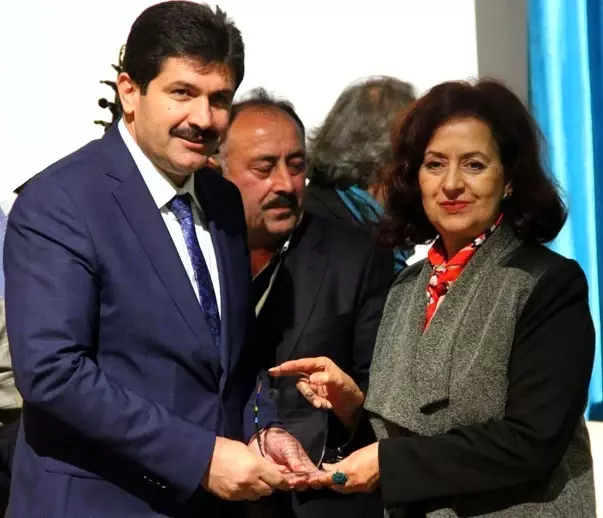 Ardahan Üniversitesi'nde Şiir Şöleni ve Aşıklar Gecesi