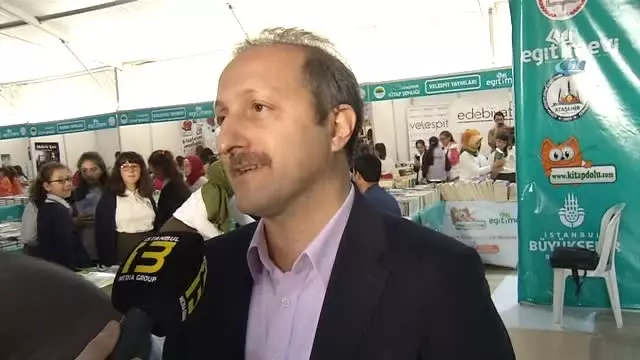 55 Bin Öğrenci Kitaba İlgi Gösterdi 55 Bin Öğrenci Kitaba İlgi Gösterdi