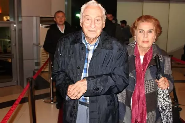 7 Kocalı Hürmüz' Müzikali Müjdat Gezen'in Yorumuyla Yeniden Seyirciyle Buluştu 7 Kocalı Hürmüz' Müzikali Müjdat Gezen'in Yorumuyla Yeniden Seyirciyle Buluştu