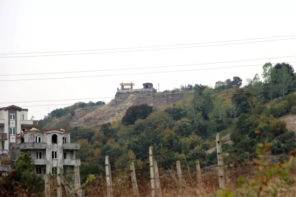 Kale Tamam, Sıra 'Komando Evi'nde