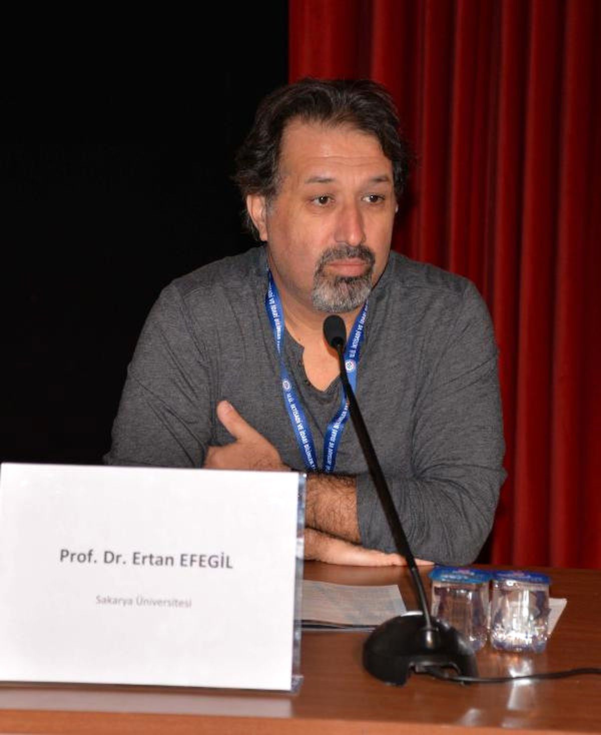 Prof. Dr. Efegil'den Radikal Dini Terör Gruplarına Karşı 'İslami Eğitim' Önerisi